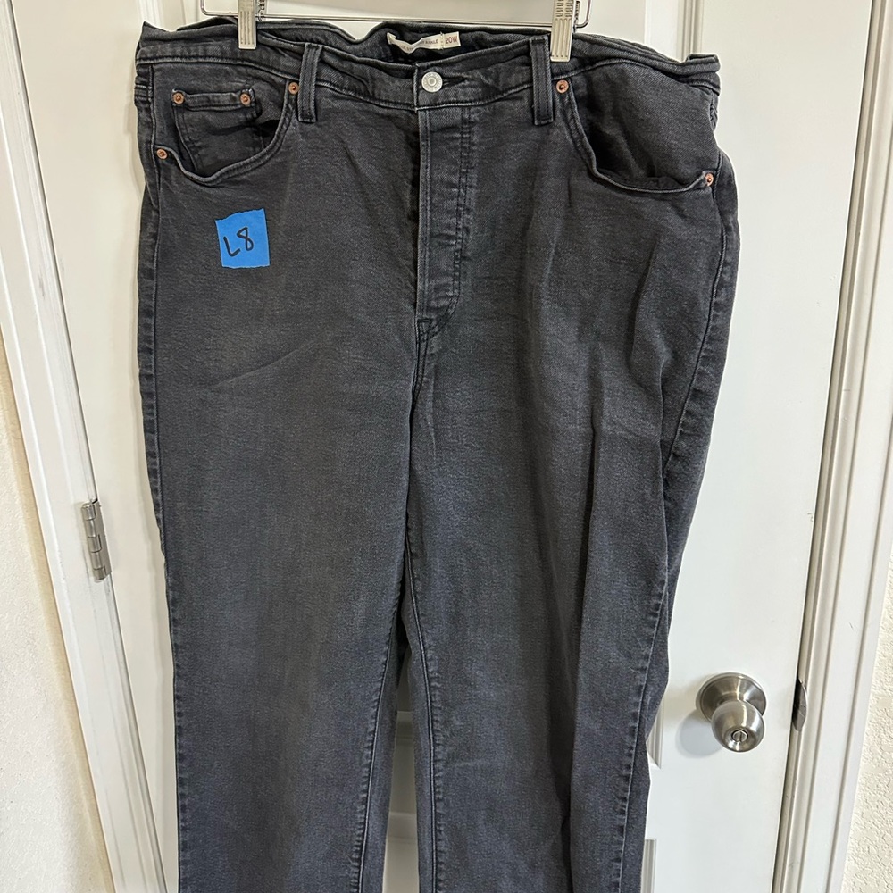 Levi's Women's Ribcage Straight Jeans